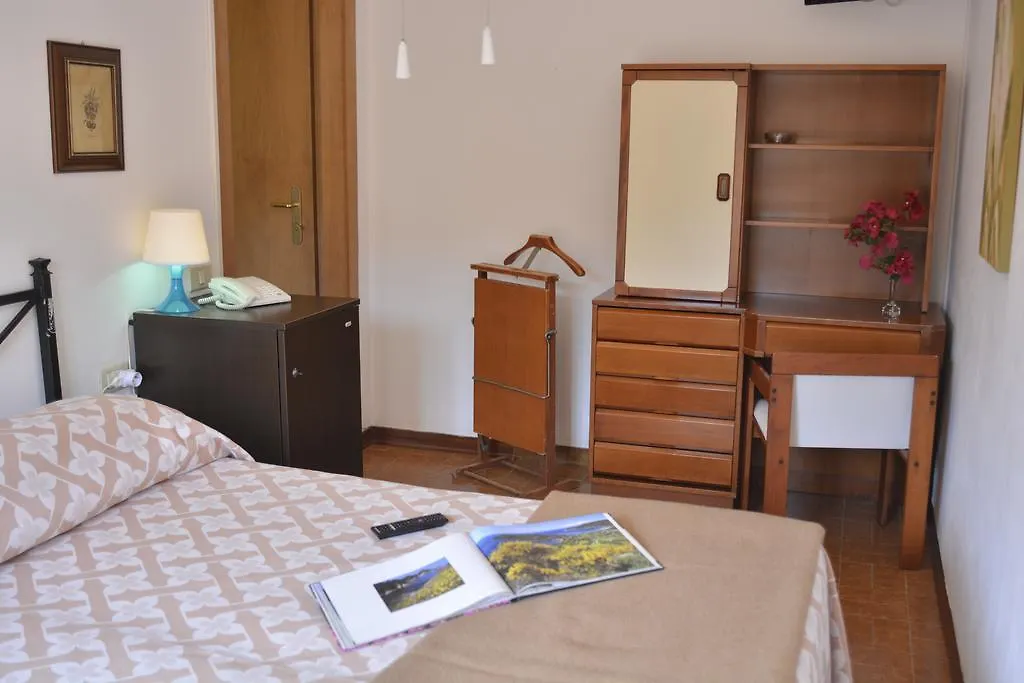 **  Hotel La Feluca Portoferraio Italy